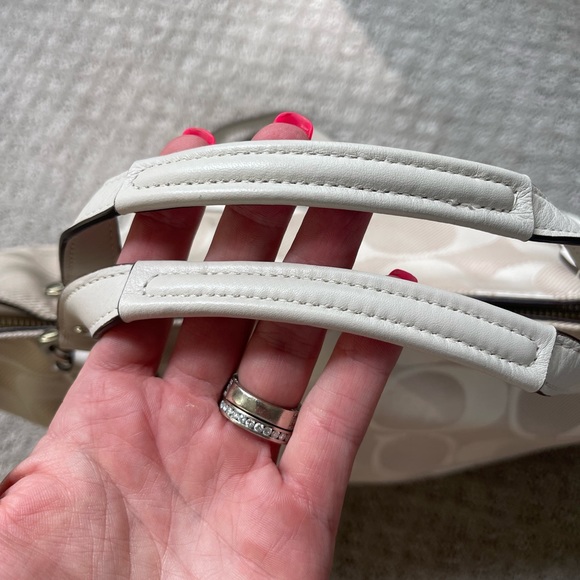 Authentic Coach Tote Bag - Picture 9 of 16